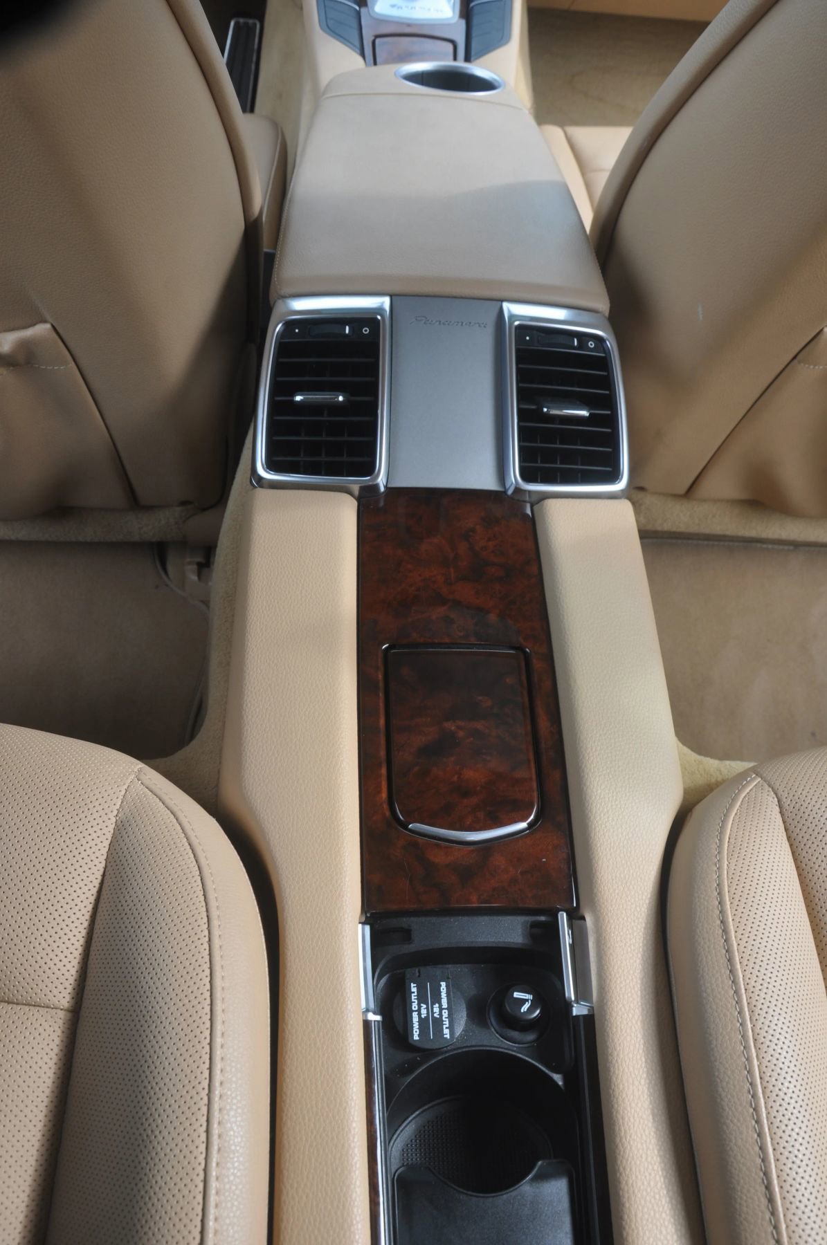 Used 2013 Porsche Panamera 4S image 36