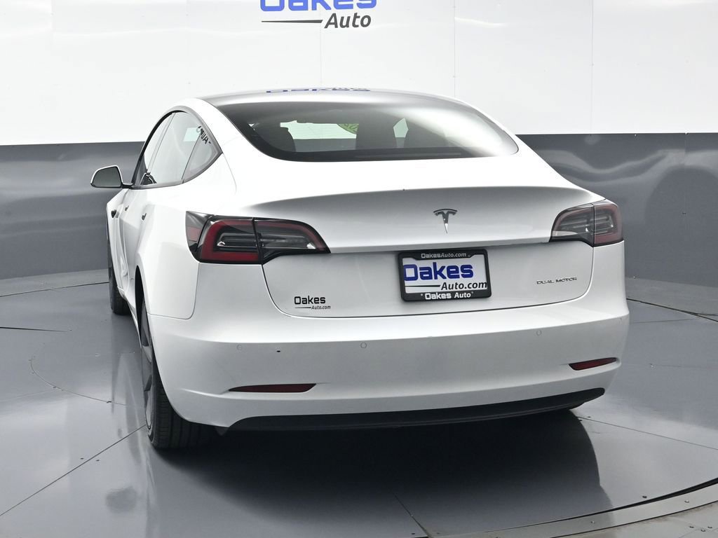 Used 2022 Tesla Model 3 Long Range AWD/4WD image 7