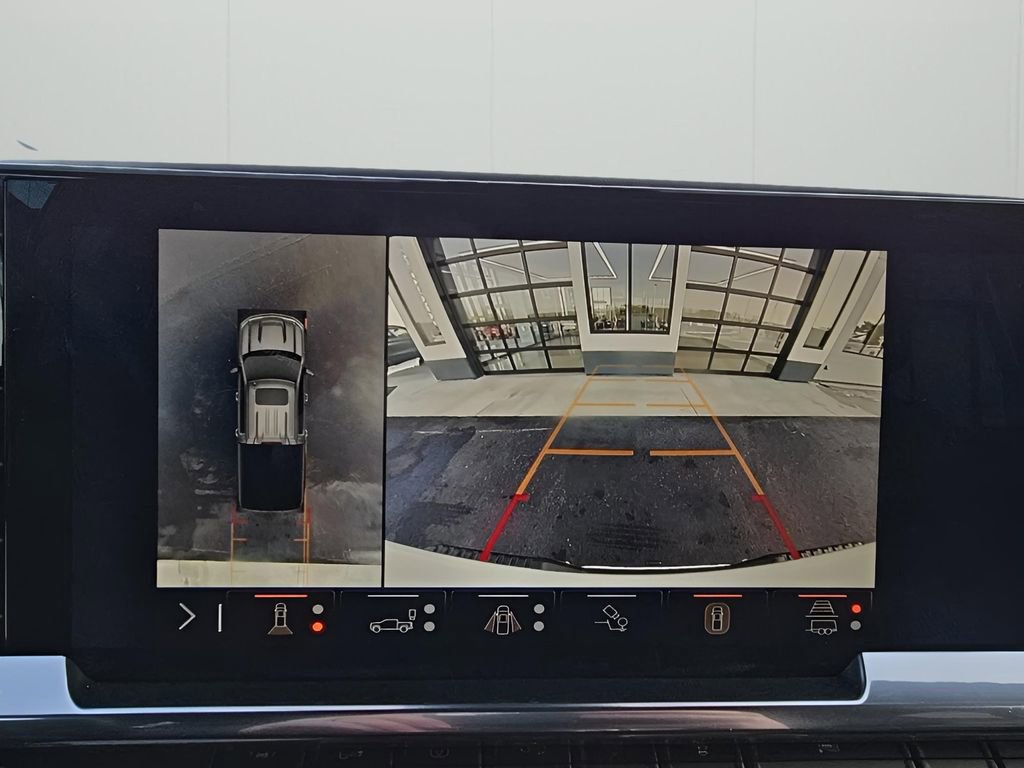 Used 2024 Chevrolet Silverado 1500 LTZ w/ Technology Package image 26