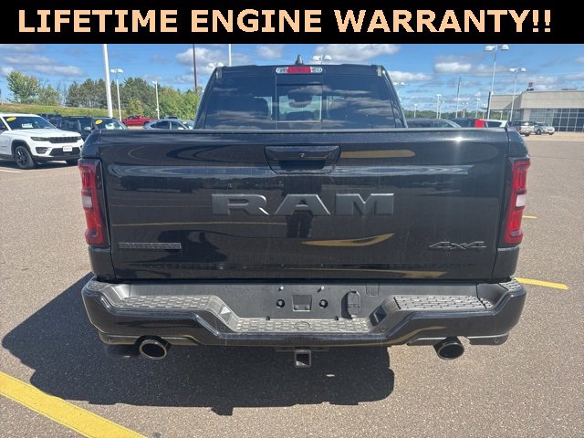 New 2026 RAM 1500 4x4 Crew Cab image 8