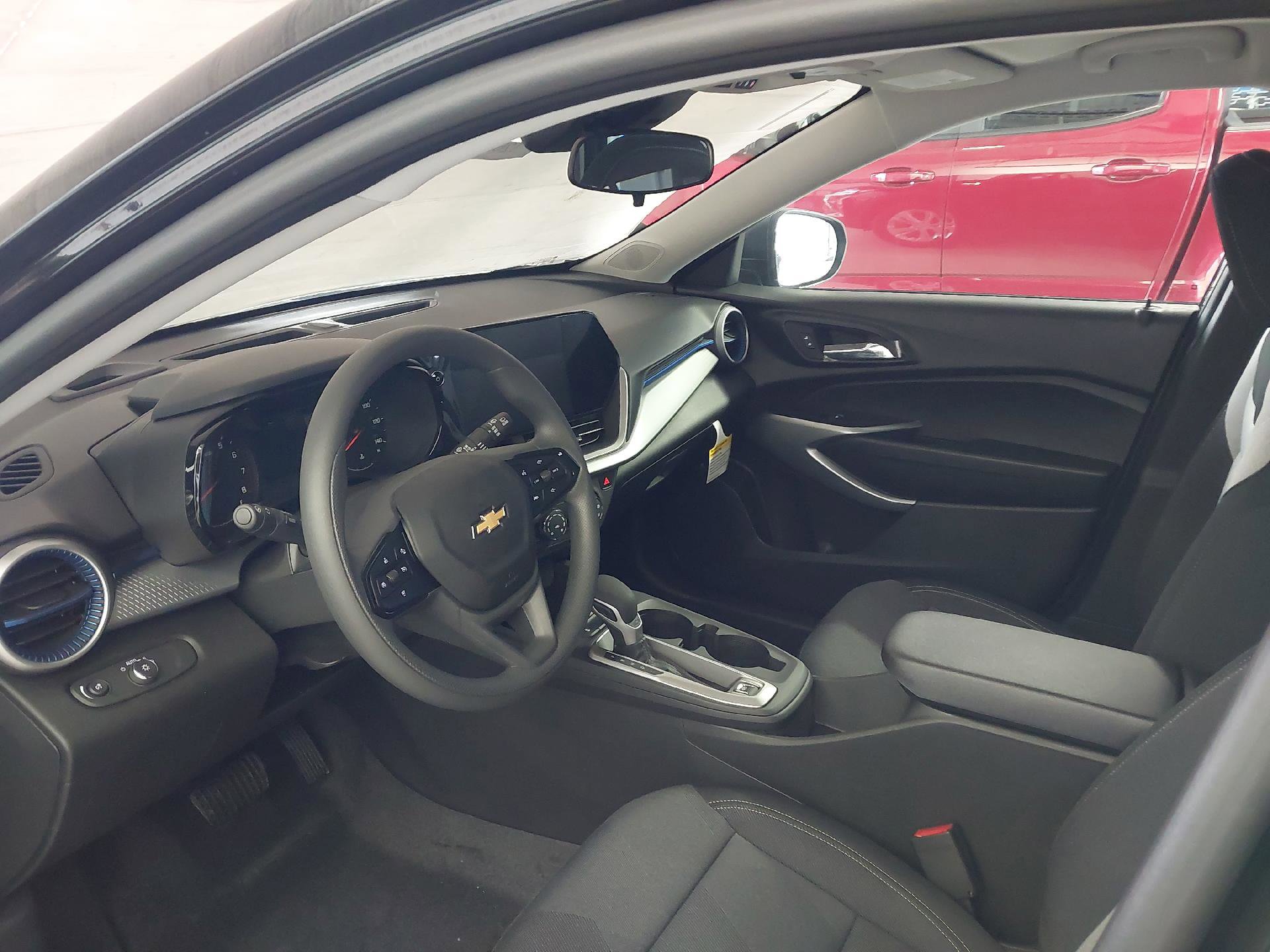 New 2026 Chevrolet Trax LS FWD image 2