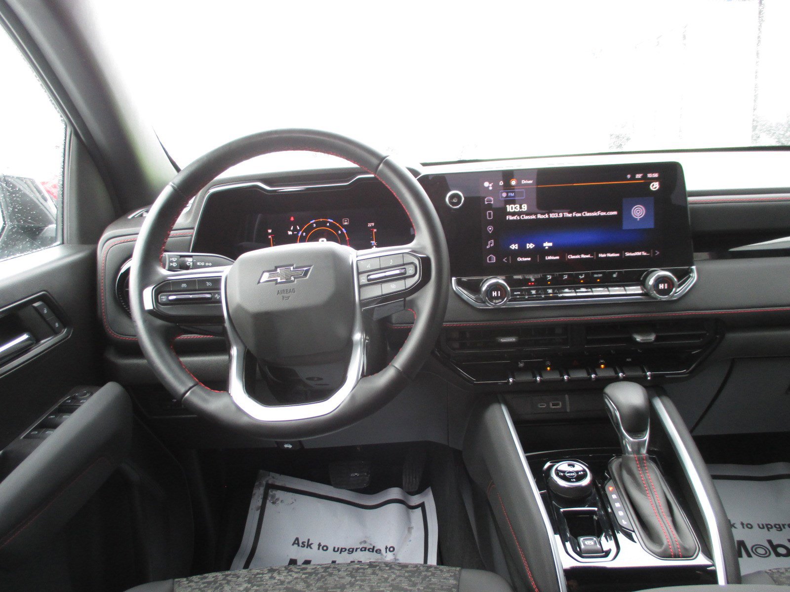 Used 2023 Chevrolet Colorado Z71 w/ Z71 Convenience Package 2 image 12