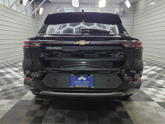 Used 2025 Chevrolet Equinox EV LT w/ Convenience Package FWD image 7