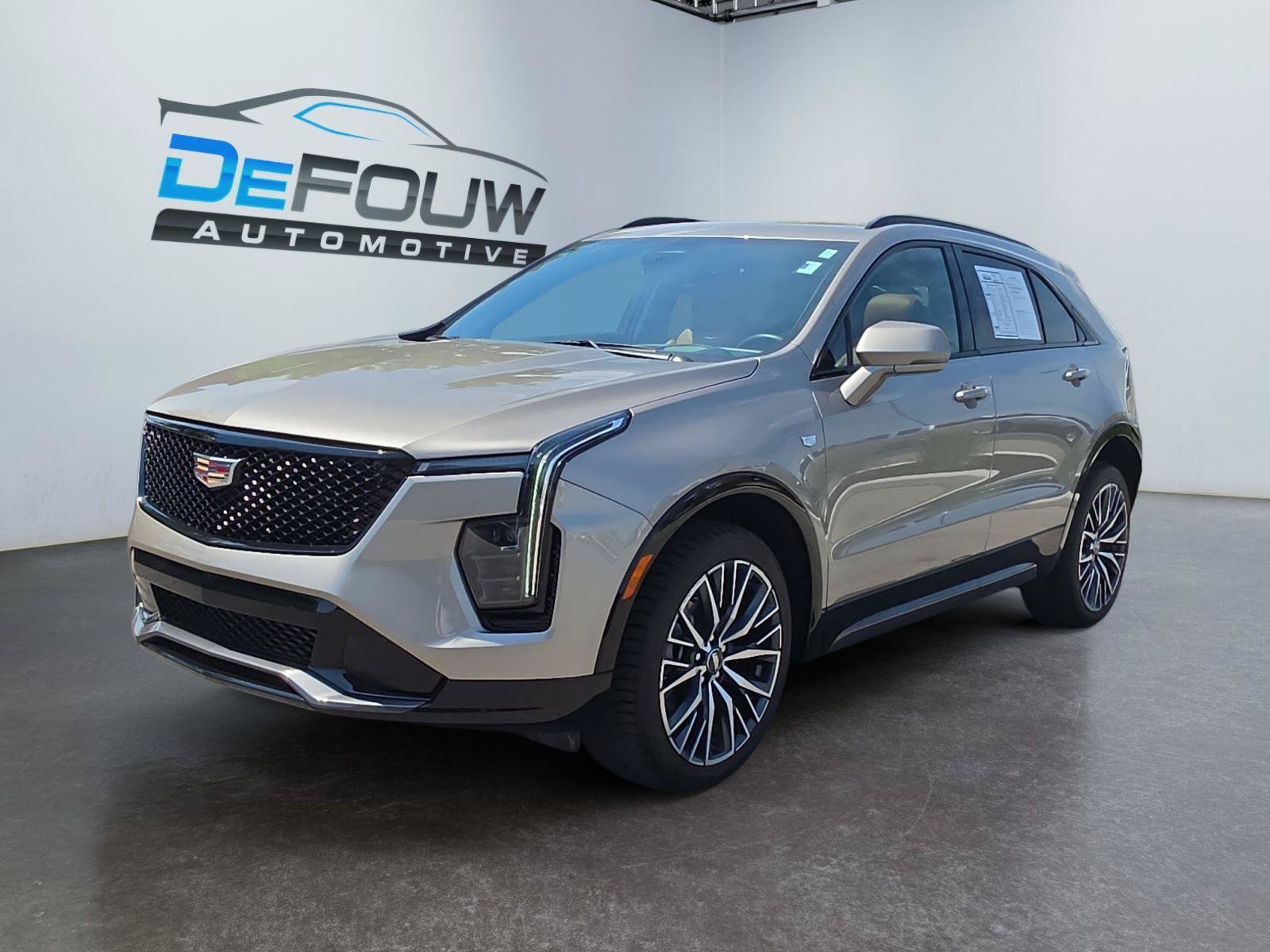 Used 2024 Cadillac XT4 Sport AWD/4WD image 7