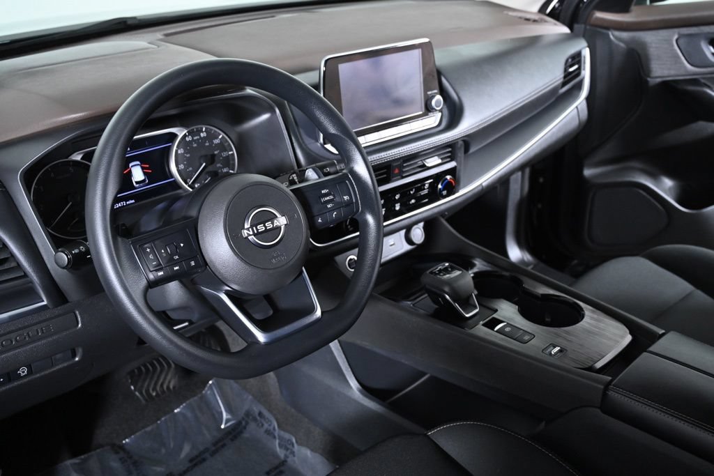 Certified 2023 Nissan Rogue S FWD image 9