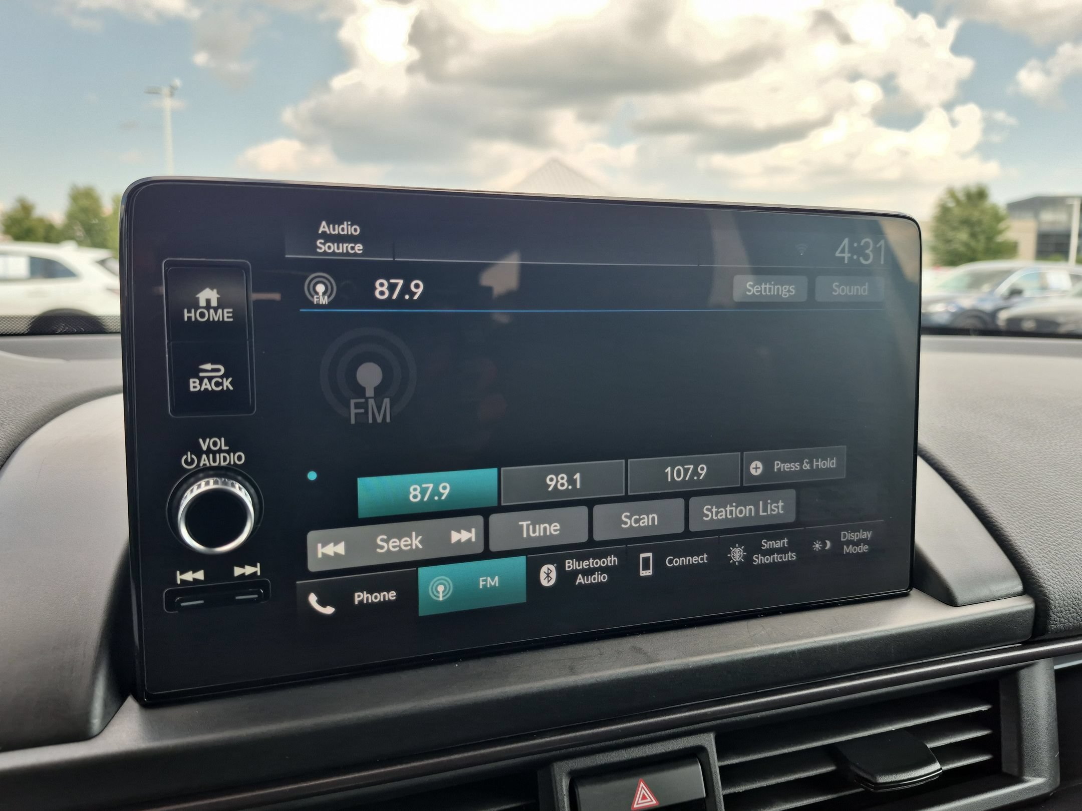 Certified 2025 Honda Pilot TrailSport image 18