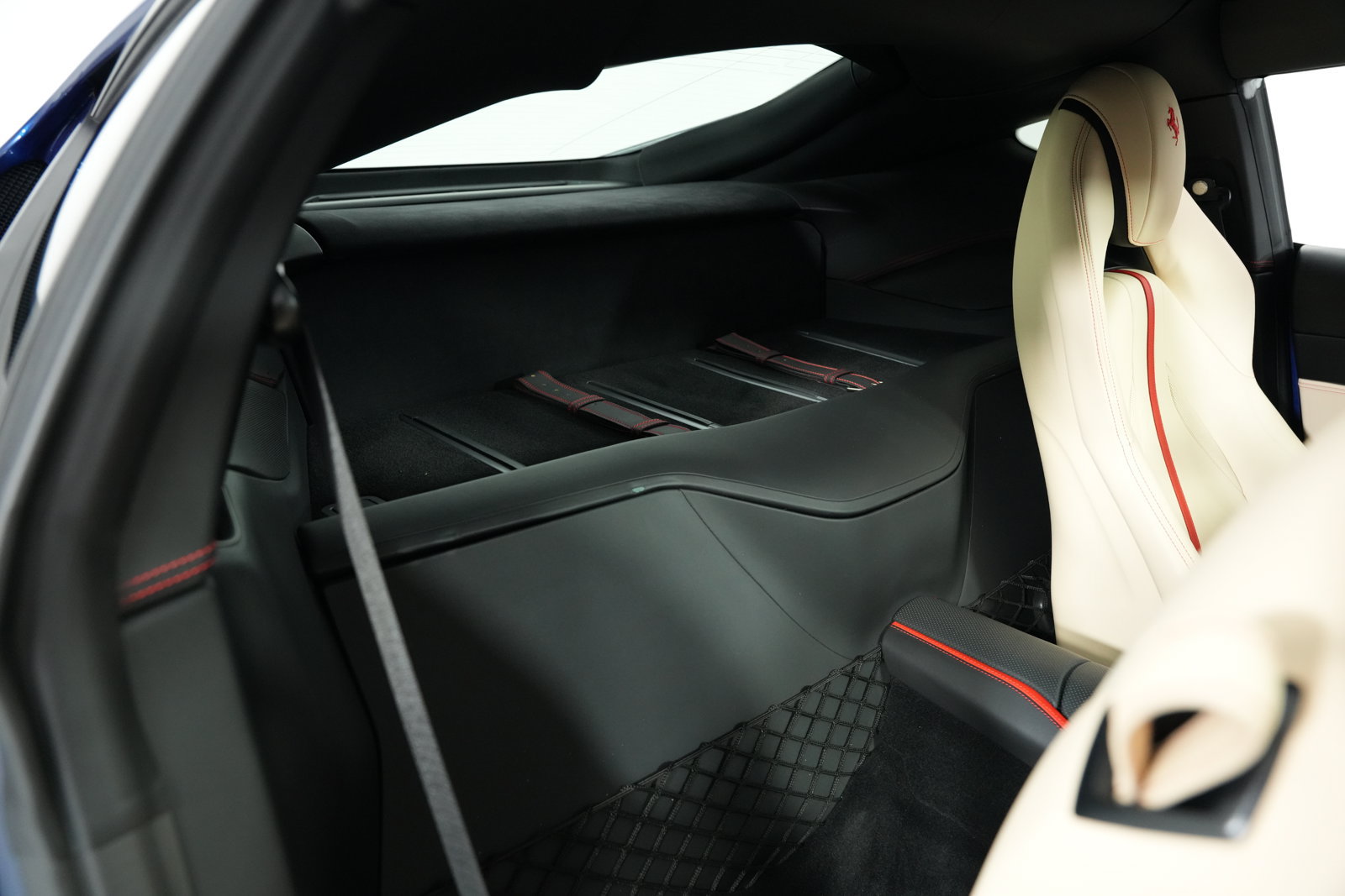 Certified 2019 Ferrari 812 Superfast RWD image 36