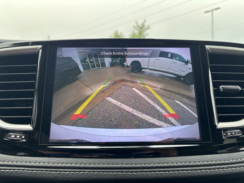 Used 2024 Chrysler Pacifica Limited FWD image 38