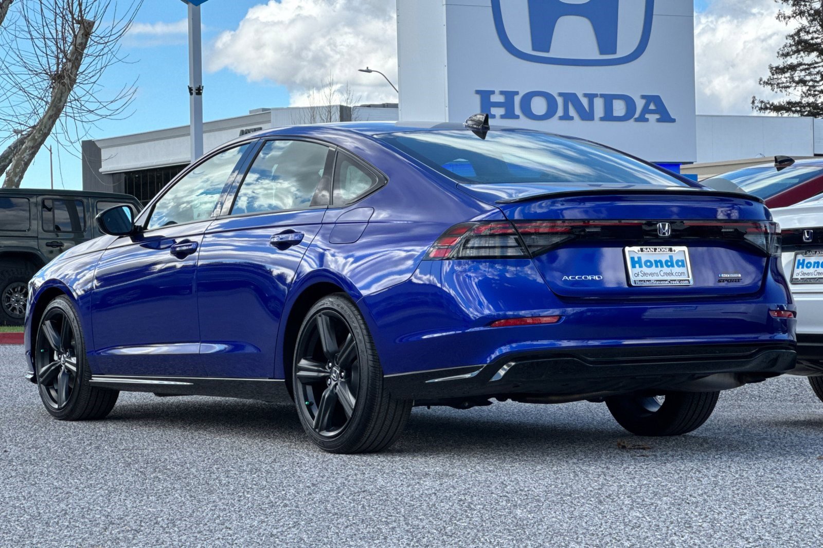 Used 2025 Honda Accord Sport image 3