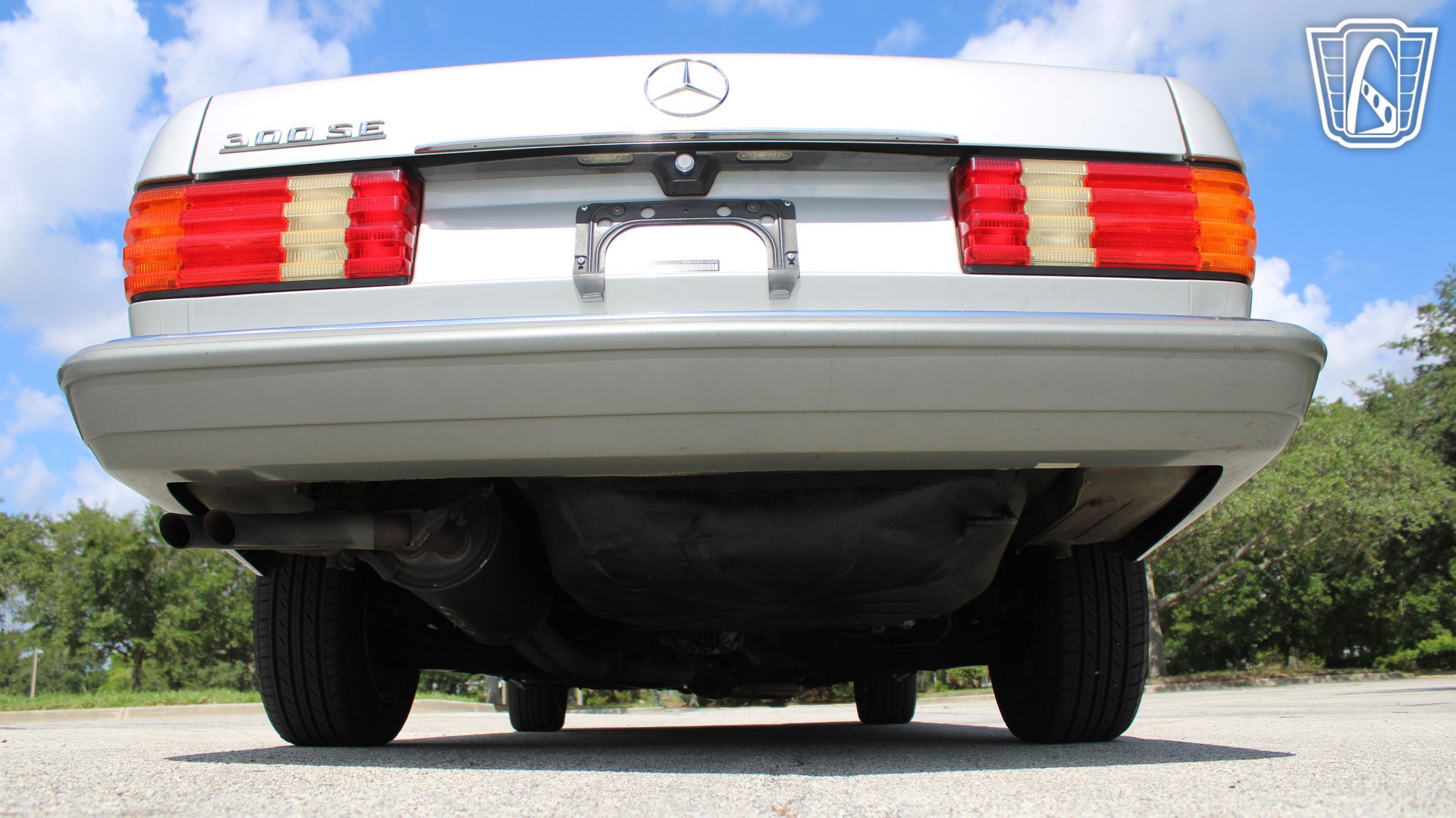 Used 1990 Mercedes-Benz 300 SE image 14