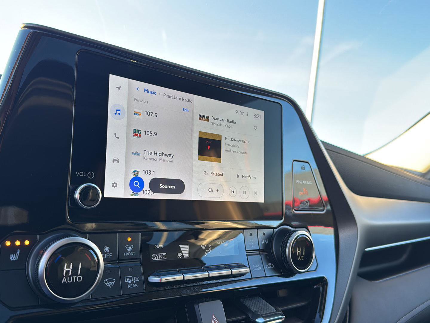 Certified 2025 Toyota Highlander XLE image 21