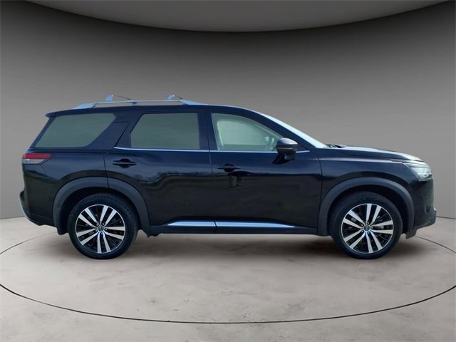 Certified 2024 Nissan Pathfinder Platinum w/ Cargo Package image 10