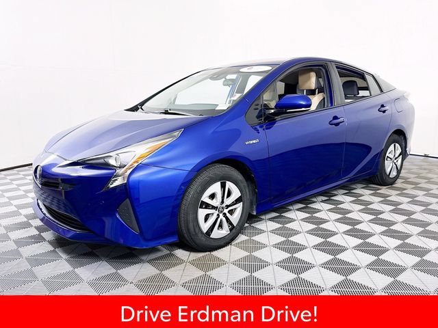 Certified 2018 Toyota Prius Three FWD image 3