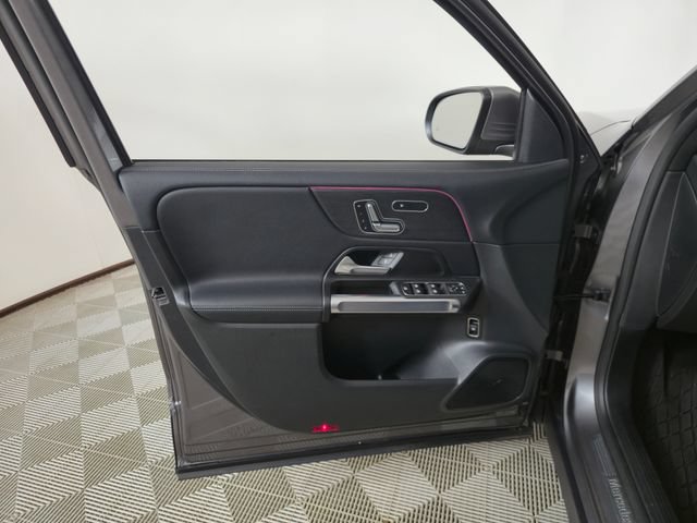 Certified 2026 Mercedes-Benz GLB 250 4MATIC image 20