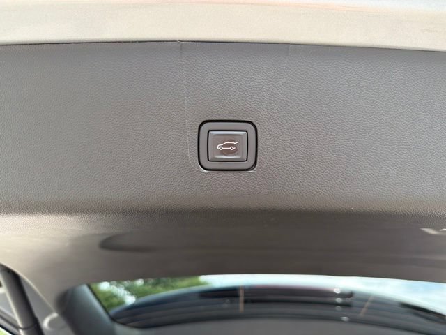 Certified 2023 Chevrolet Traverse LT FWD image 15