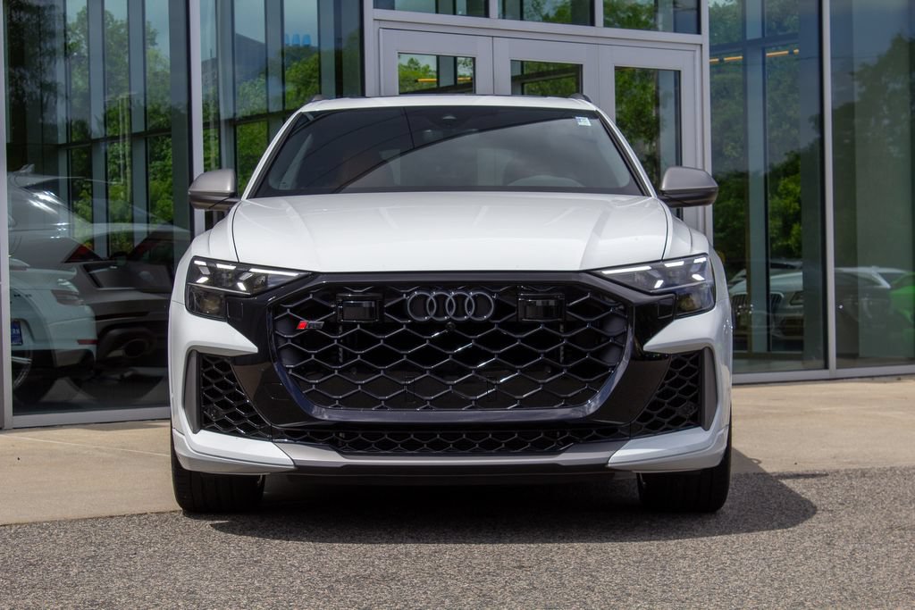 Used 2026 Audi RS Q8 performance AWD/4WD image 2