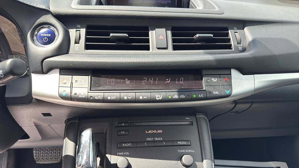 Used 2013 Lexus CT 200h w/ Premium Pkg w/Navigation FWD image 23