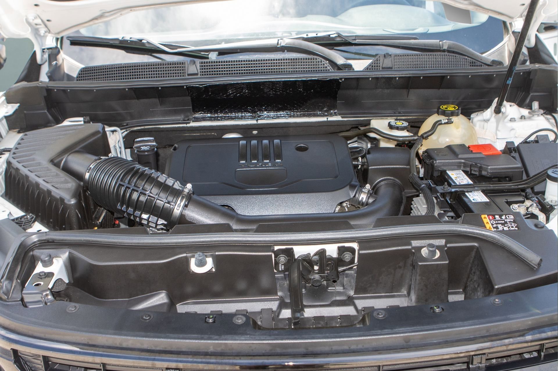 Used 2022 GMC Acadia SLE w/ Driver Convenience Package image 30