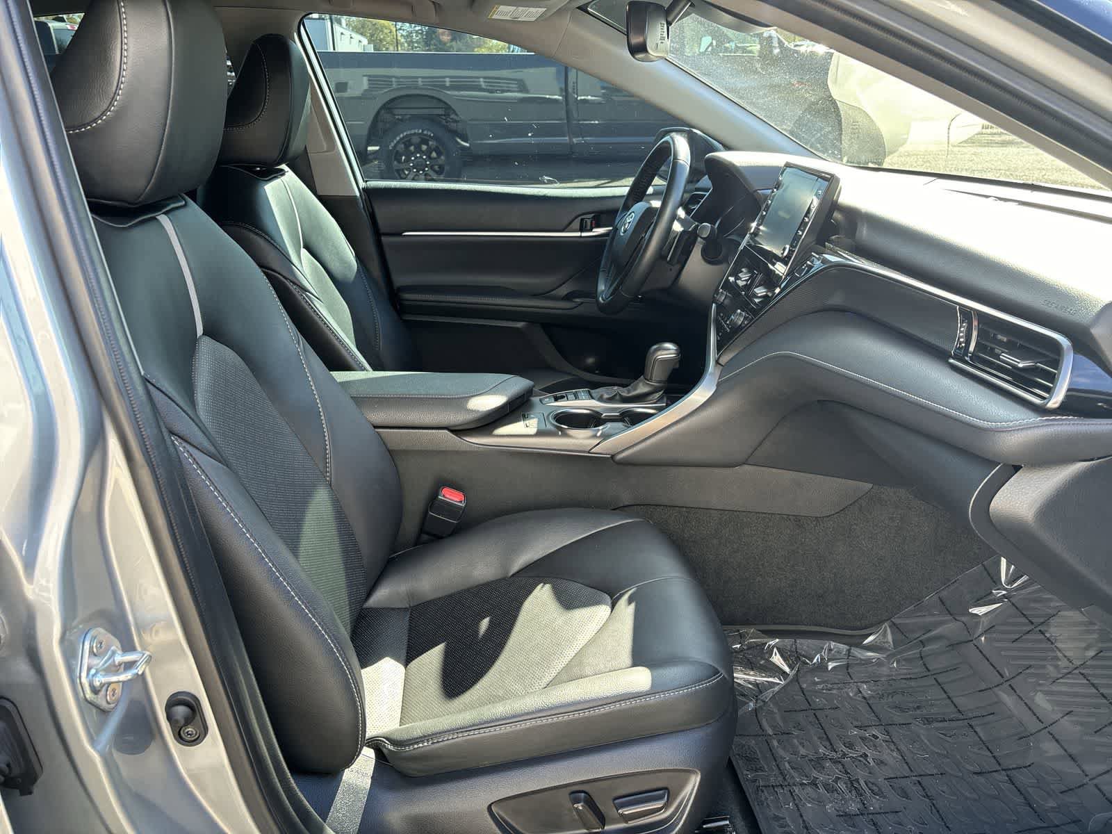 Used 2023 Toyota Camry XSE w/ Blackout Package (TMS) image 4