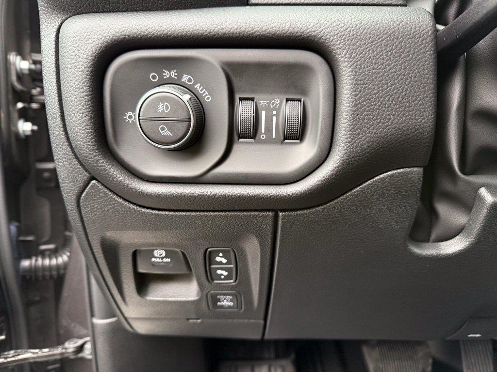 New 2026 RAM 1500 Big Horn AWD/4WD image 15