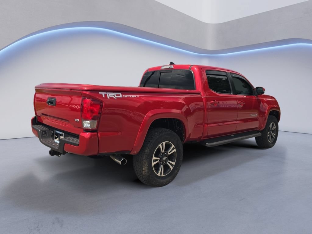 Used 2017 Toyota Tacoma TRD Sport RWD image 6