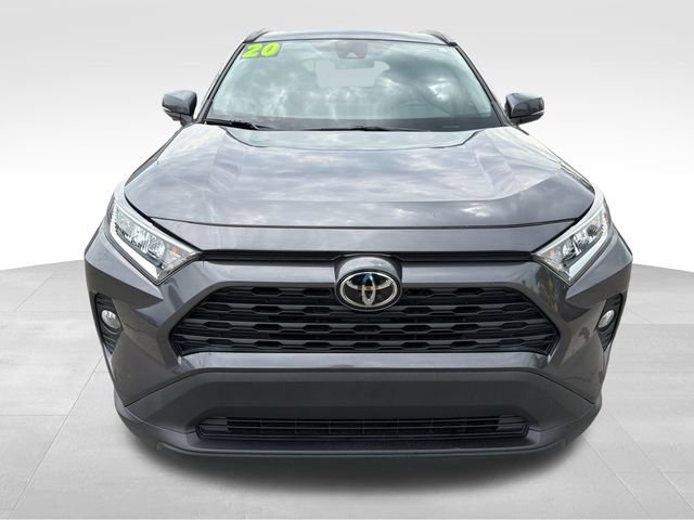 Used 2020 Toyota RAV4 XLE Premium FWD image 2