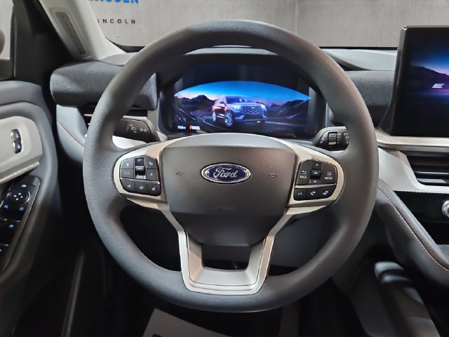 New 2026 Ford Explorer Active AWD/4WD image 8