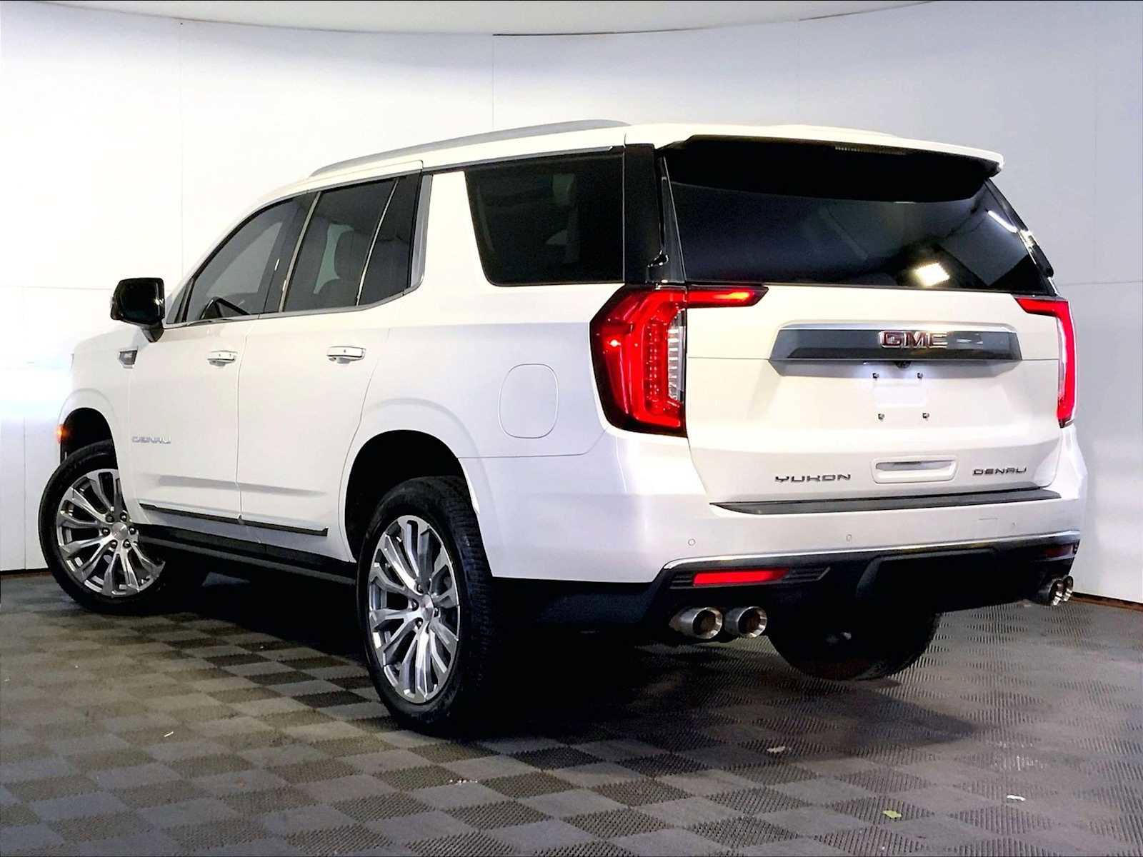 Used 2022 GMC Yukon Denali w/ Max Trailering Package image 3
