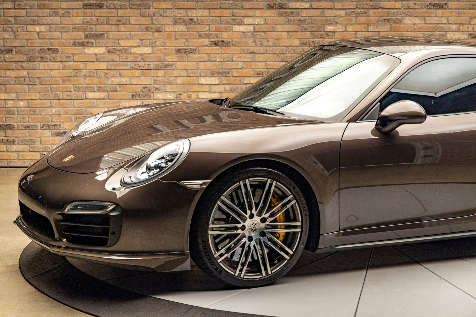 Used 2015 Porsche 911 4 Coupe image 7