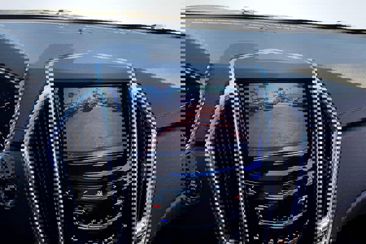 Used 2016 Cadillac SRX Luxury image 21