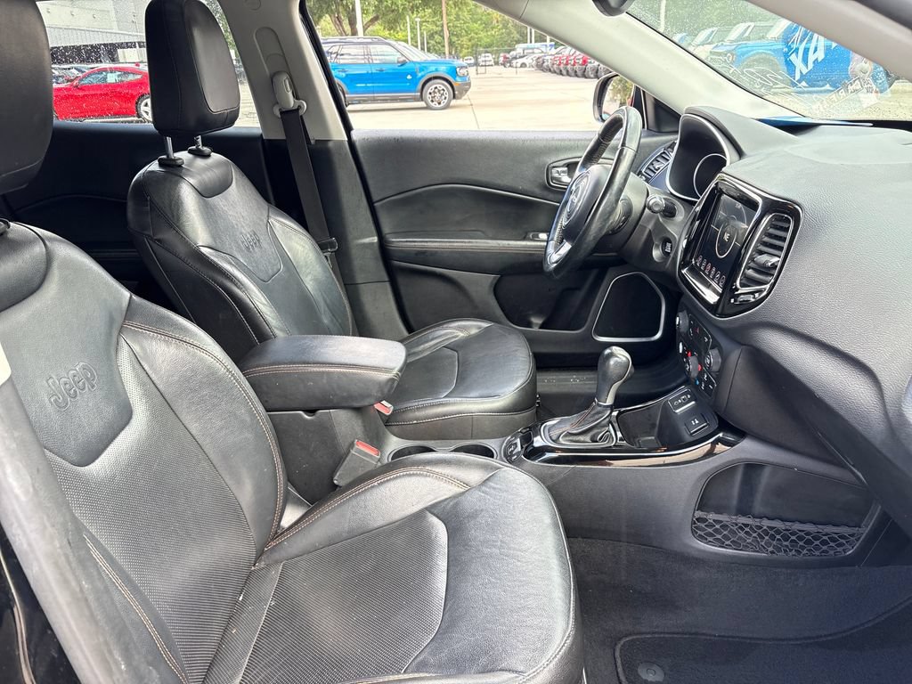Used 2018 Jeep Compass Limited w/ Safe & Security Group FWD image 31