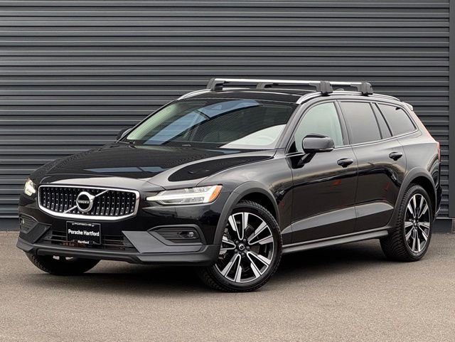 Used 2021 Volvo V60 T5 Cross Country w/ Climate Package video 1