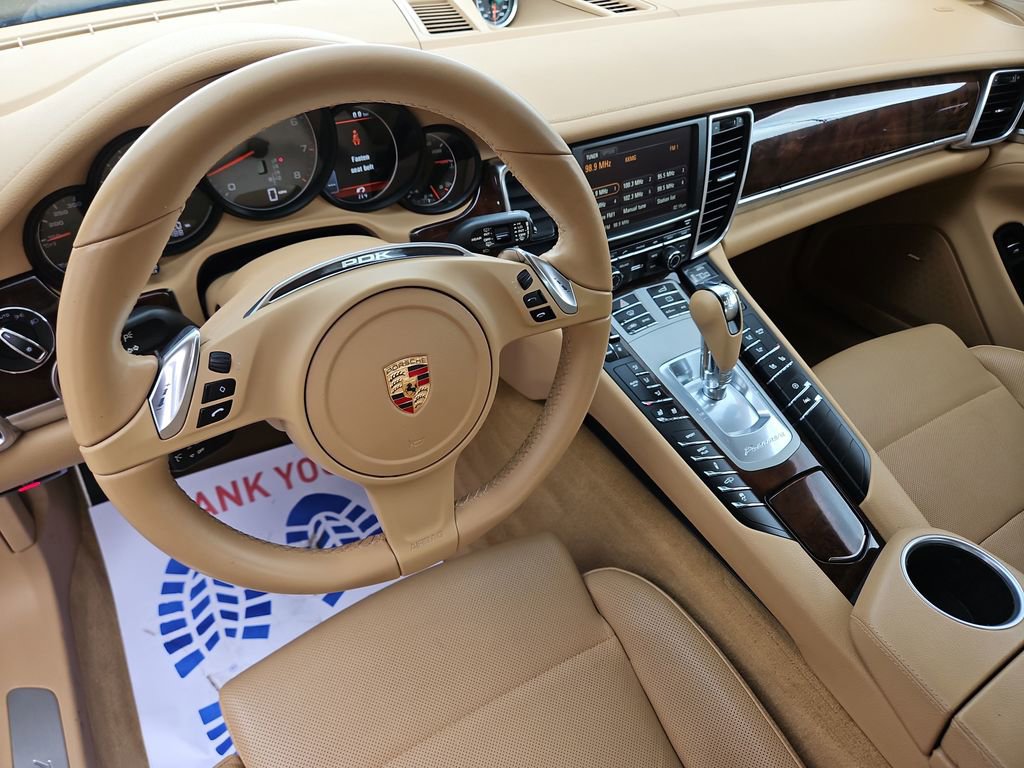 Used 2015 Porsche Panamera 4S image 12