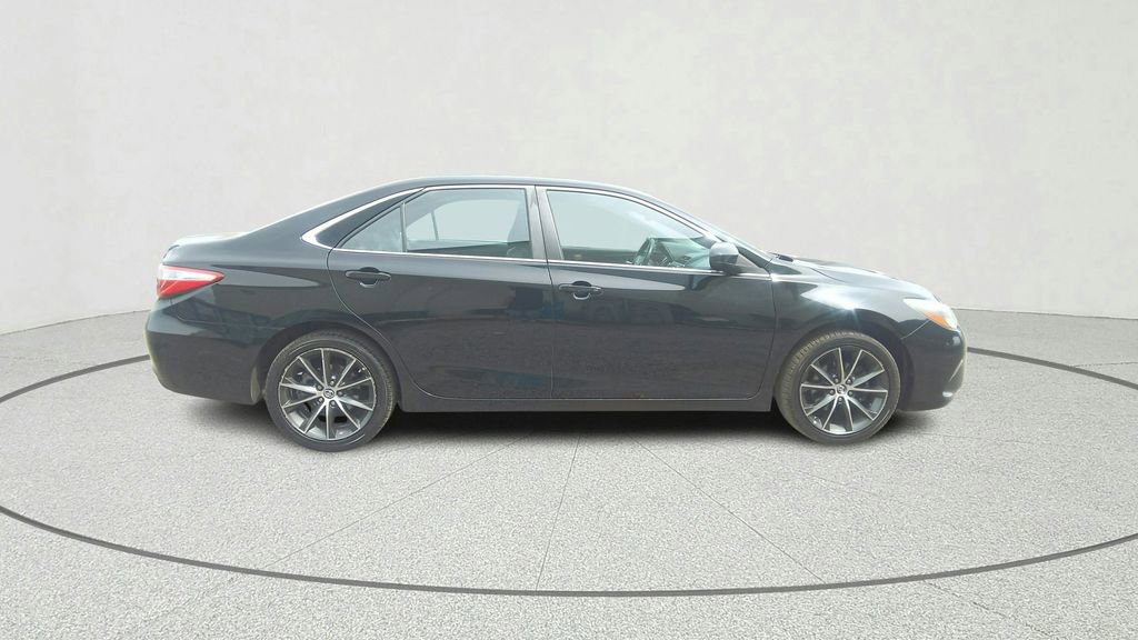 Used 2016 Toyota Camry XSE w/ Moonroof Package FWD image 7