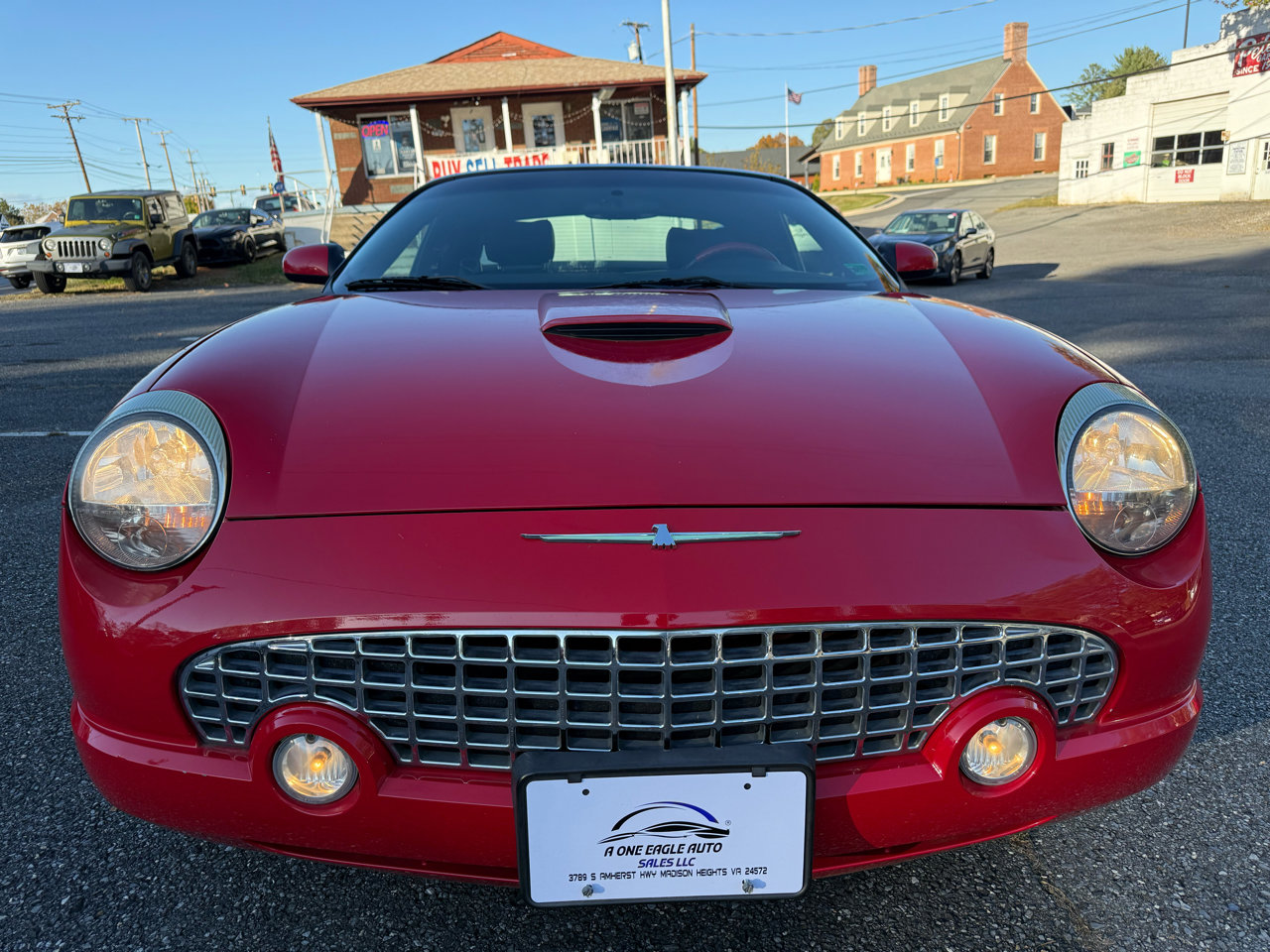 Used 2003 Ford Thunderbird Deluxe image 3
