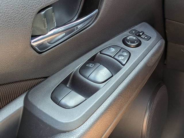Used 2024 Nissan Kicks SR FWD image 24