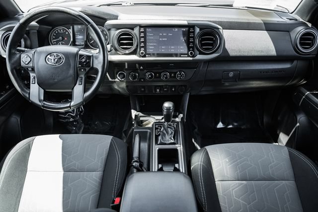 Used 2020 Toyota Tacoma TRD Off-Road AWD/4WD image 21