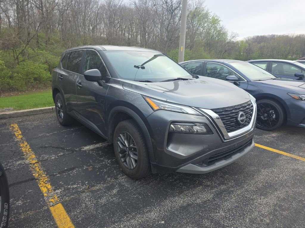 Used 2023 Nissan Rogue S image 3