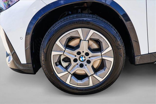 Used 2026 BMW X1 xDrive28i AWD/4WD image 9