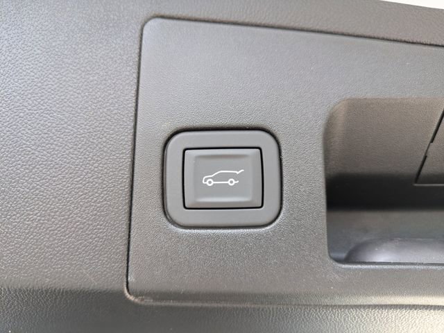 New 2026 Cadillac XT5 Luxury AWD/4WD image 17