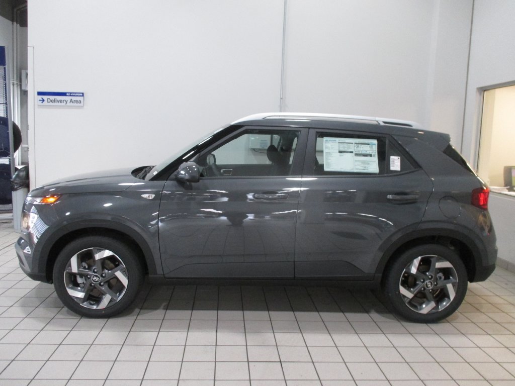 New 2026 Hyundai Venue SEL FWD image 11