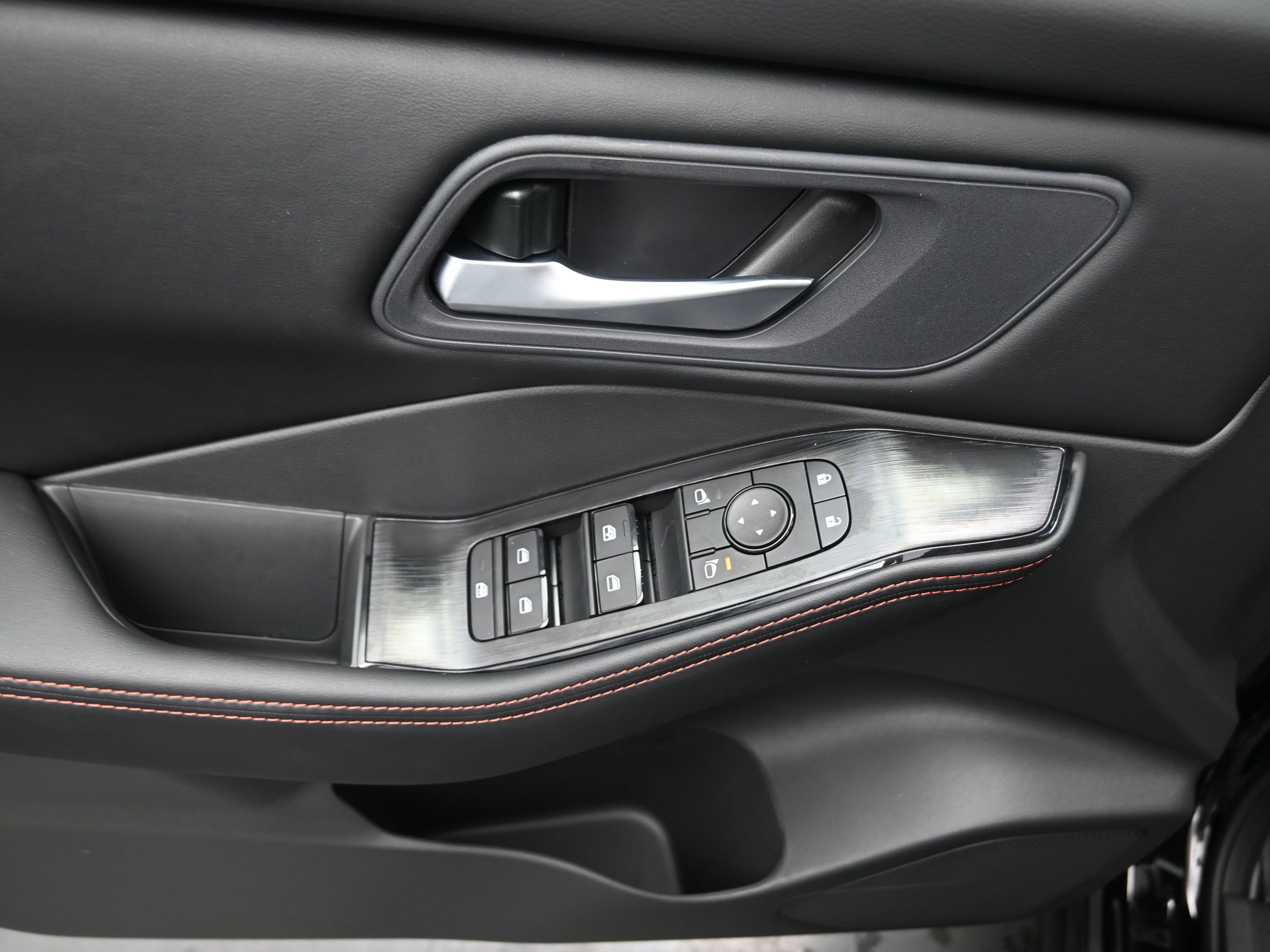 New 2026 Nissan Rogue SV image 11