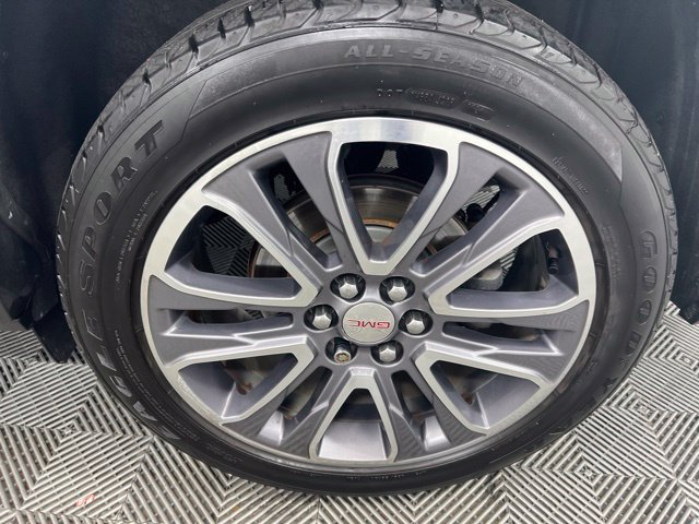 Used 2019 GMC Acadia SLT AWD/4WD image 10