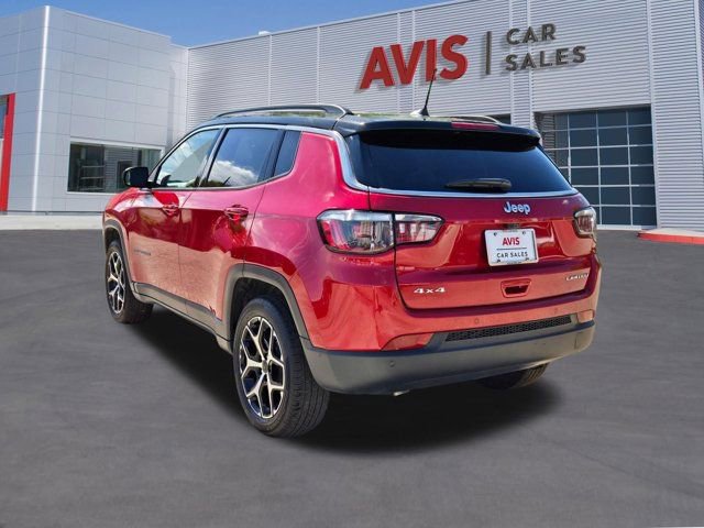 Used 2025 Jeep Compass Limited image 10