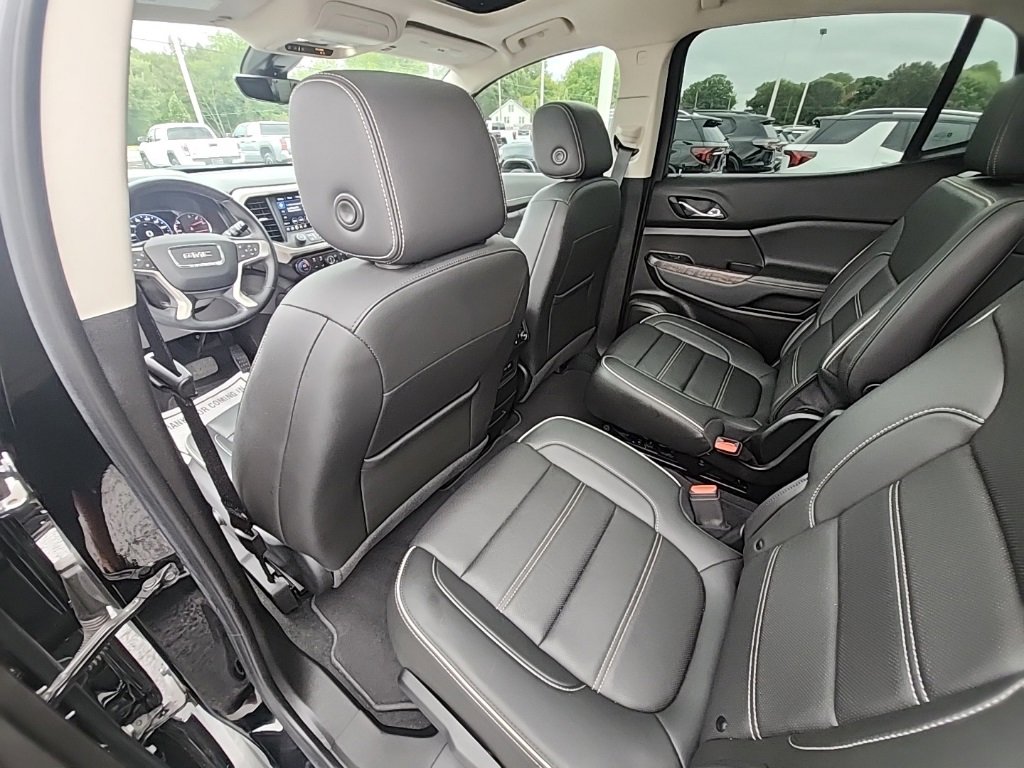 Certified 2023 GMC Acadia Denali w/ Black Diamond Edition image 15