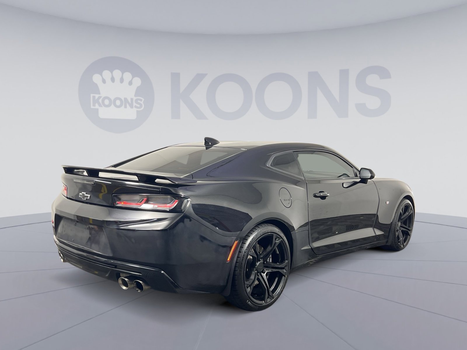 Used 2018 Chevrolet Camaro SS image 7