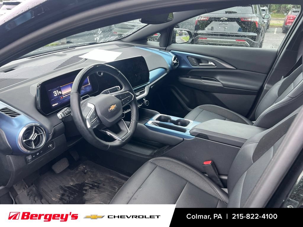Used 2024 Chevrolet Equinox EV LT w/ Active Safety Package 3 FWD image 10