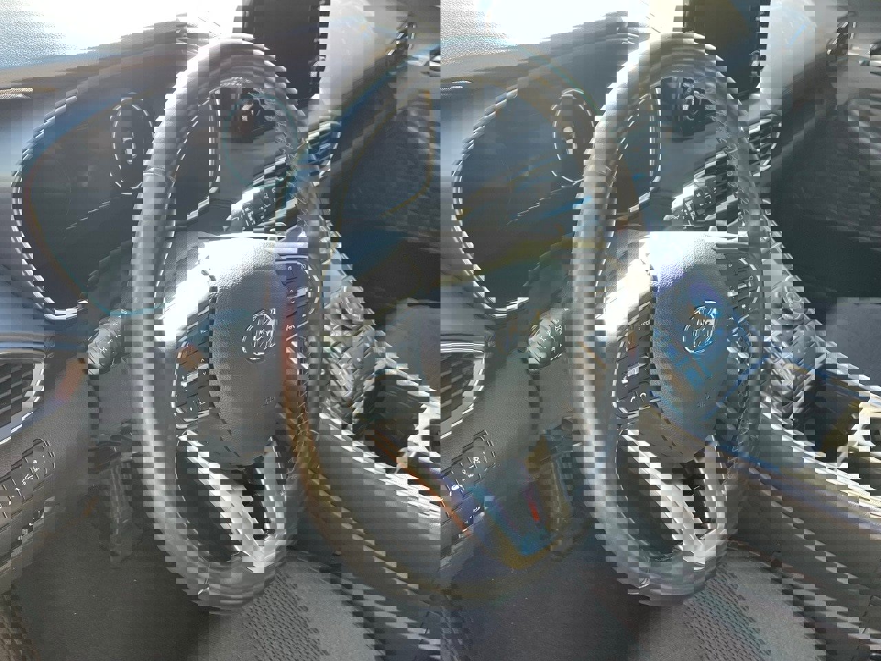 Used 2022 Hyundai Santa Fe SEL w/ Convenience Package image 8