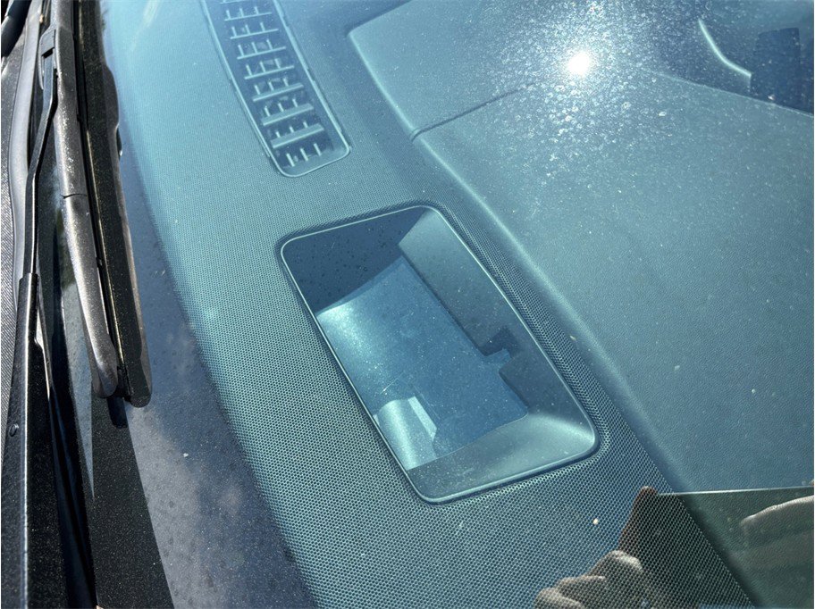 Used 2019 Cadillac Escalade ESV Platinum image 17