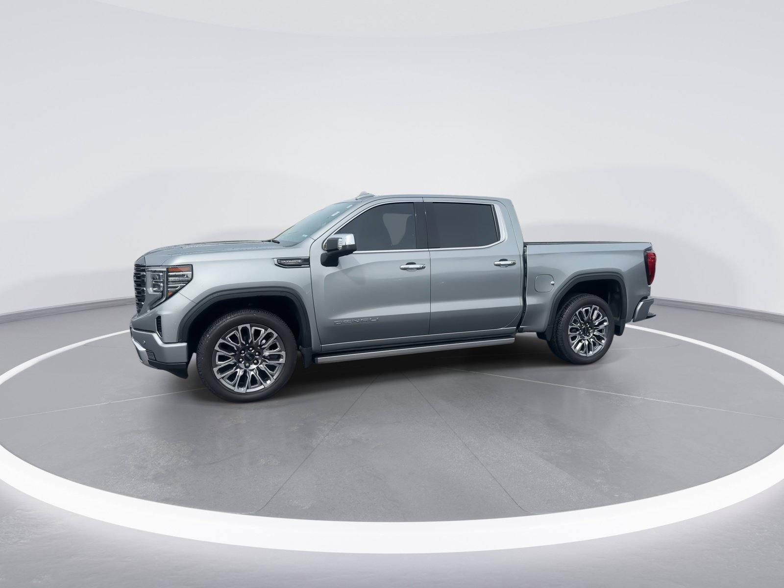 Used 2024 GMC Sierra 1500 Denali Ultimate image 5